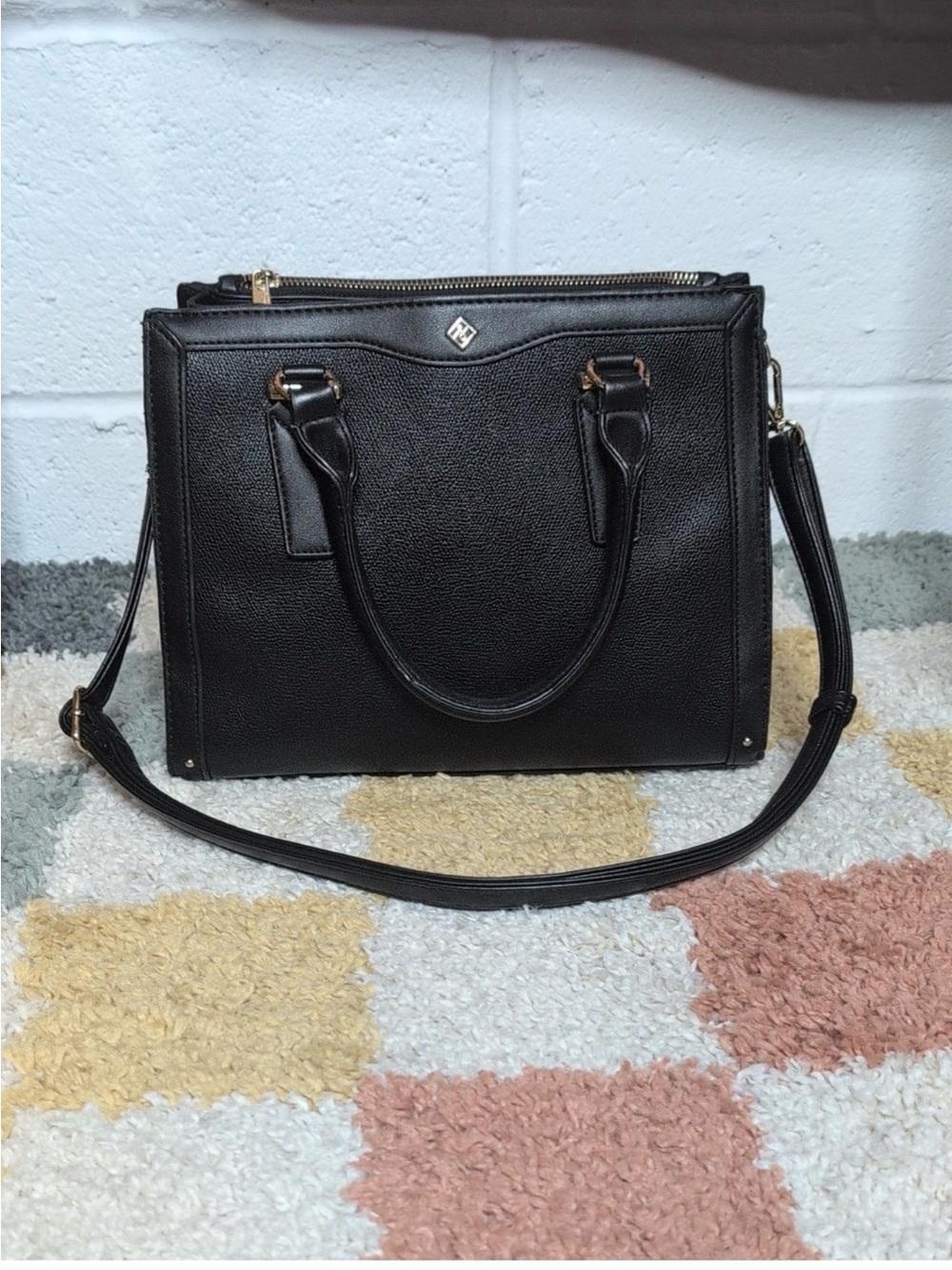 Black Structured Satchel Handbag with Detachable Strap